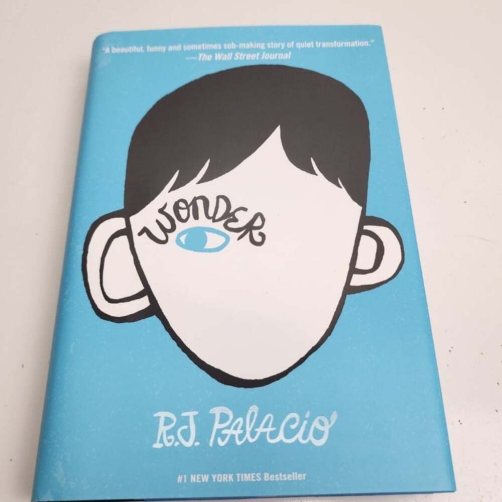 Wonder by R.J. Palacio Bestseller Middle School Reader Hardcover Book